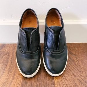 LIKE NEW Frye Mindy Leather Sneakers : Black